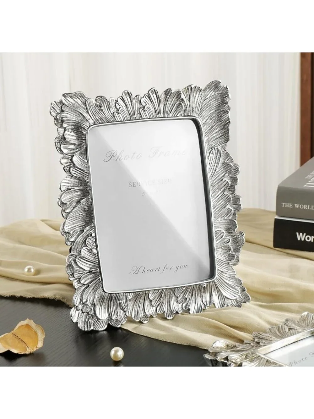 Elegant Vintage 5x7 Picture Frame with Textured Palm Leaves for Wall & Tabletop